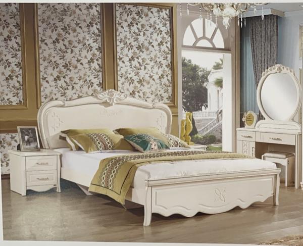 Bed 1616 - 2 Tables (1800*2000)